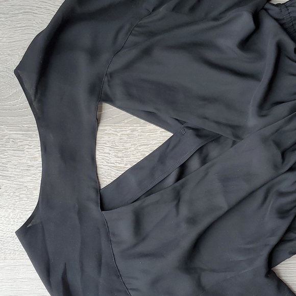 Silence + Noise Sheer Accent Romper - Picture 5 of 7